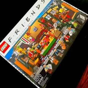 Friends Central Perk Lego Set